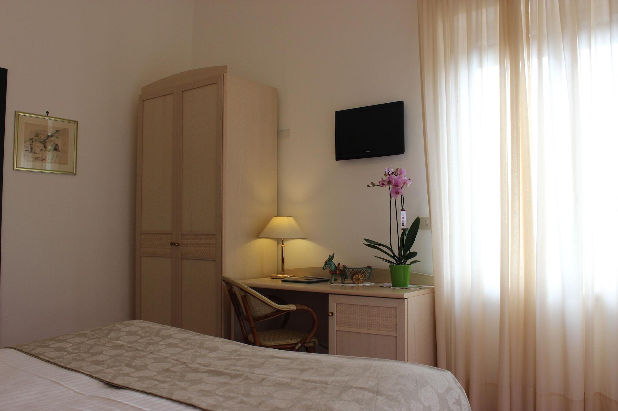 Hotel Miramare Майори Екстериор снимка