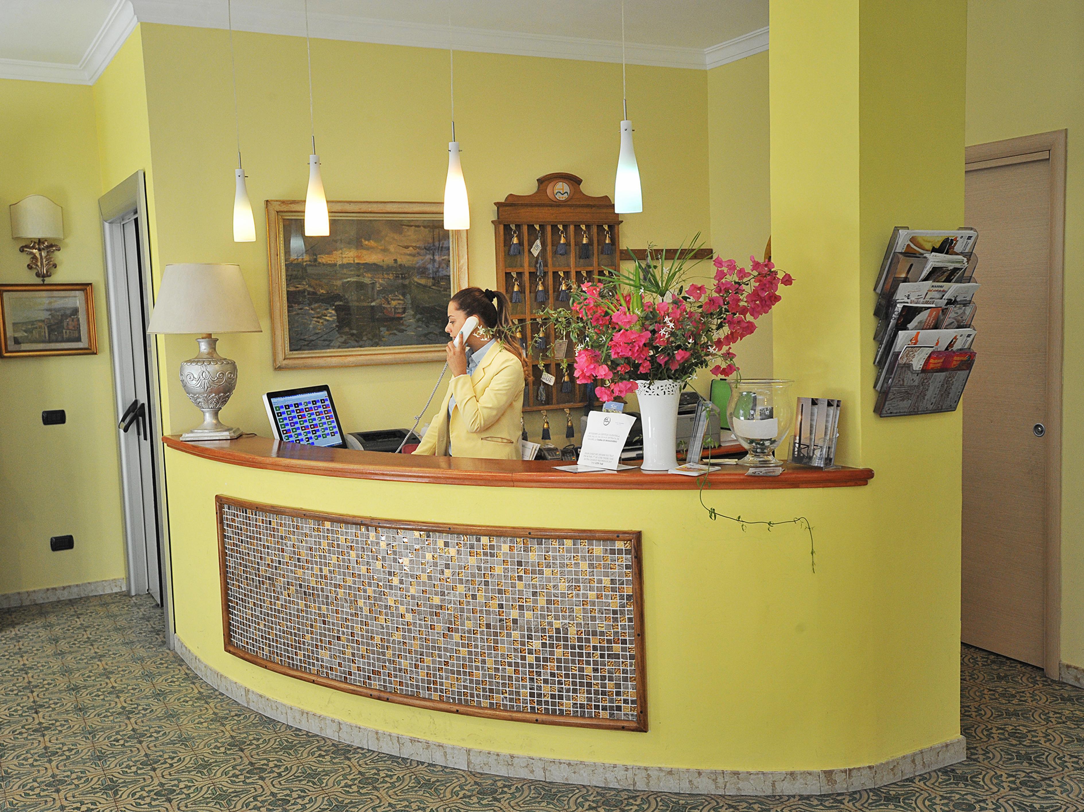 Hotel Miramare Майори Екстериор снимка