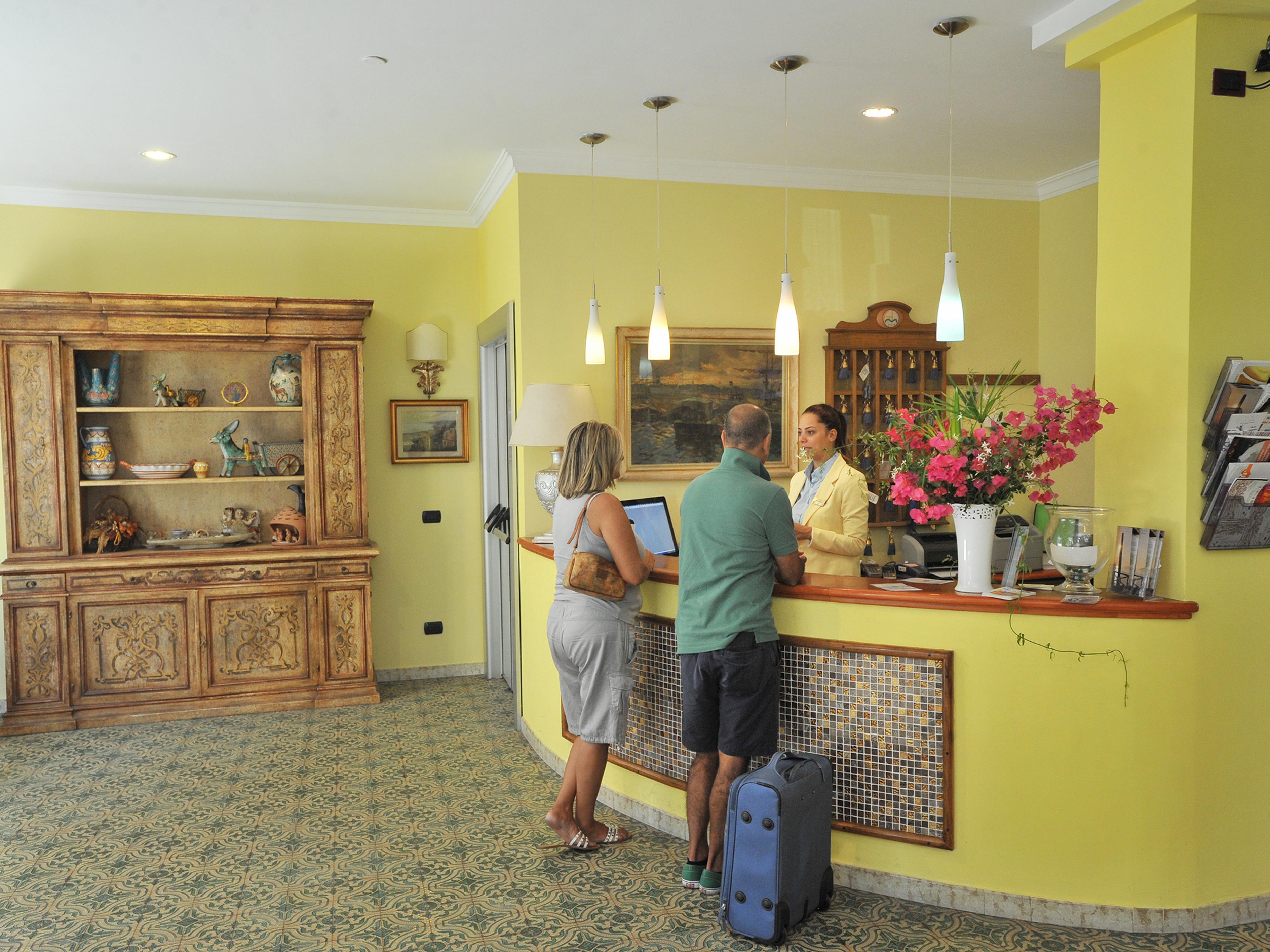 Hotel Miramare Майори Екстериор снимка